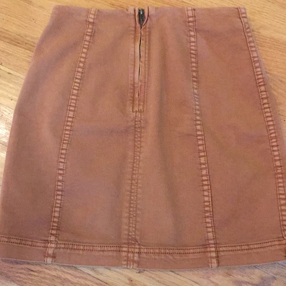 Free People stretchy denim skirt VGUC Caramel/tan - Picture 5 of 7